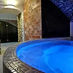 Manor &