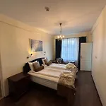 Manor & 5* Kernu