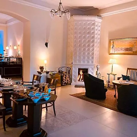 Manor &
