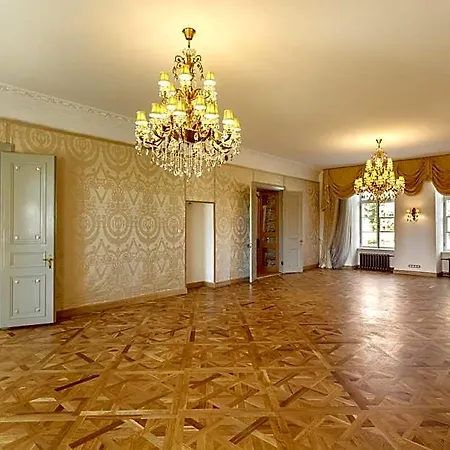 Resort Manor &