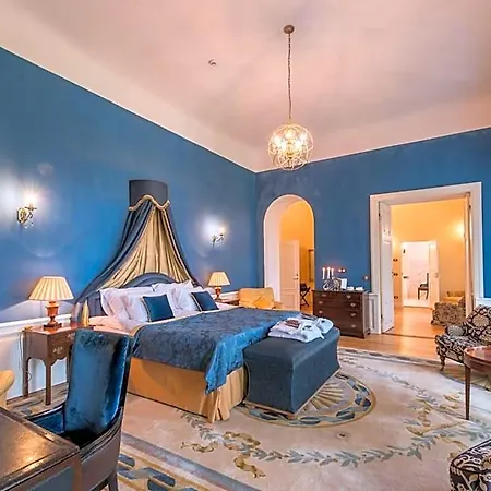 Resort Manor &