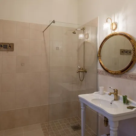 Resort Manor &
