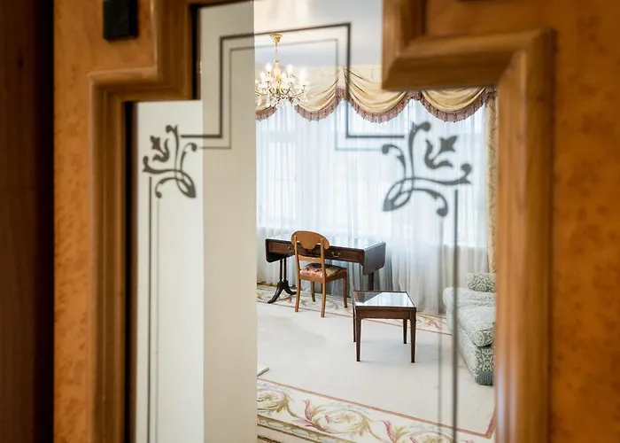 Manor & リゾート